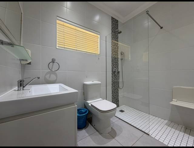 2 BEDROOM FLAT FOR SALE IN SCOTTBURGH CENTRAL